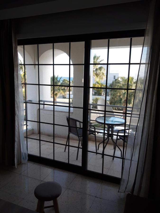 La Veranda Sea View Apartments Larnaca Exterior photo