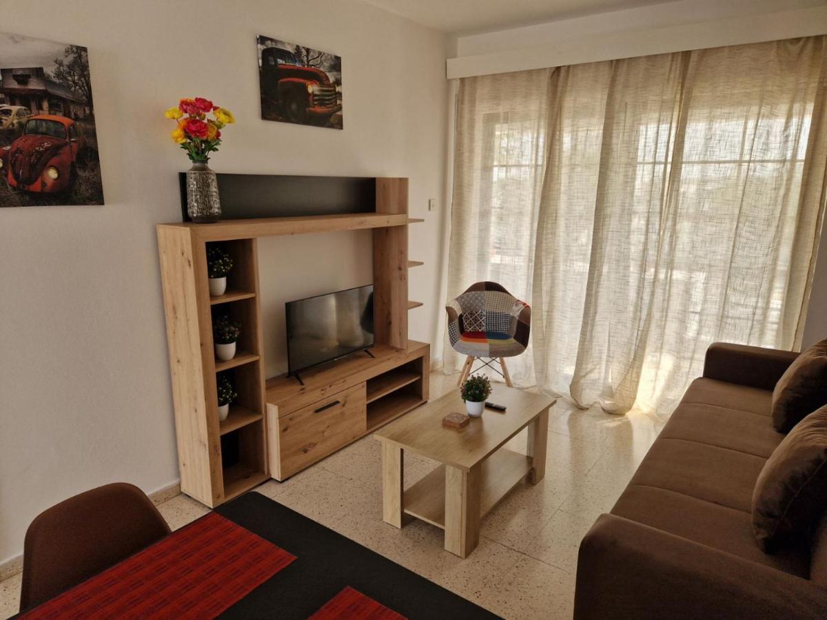 La Veranda Sea View Apartments Larnaca Exterior photo